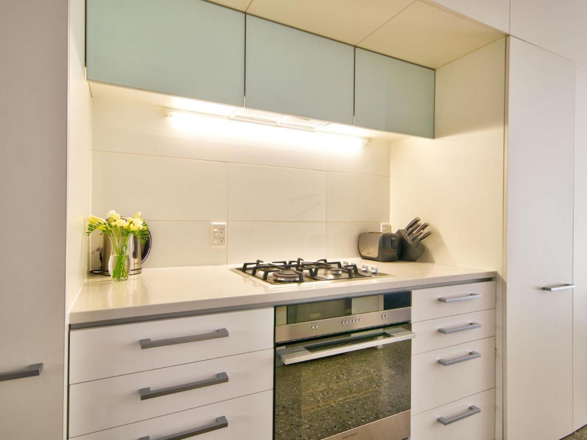 Sanctuary On Kent Apartment Куийнстаун Екстериор снимка