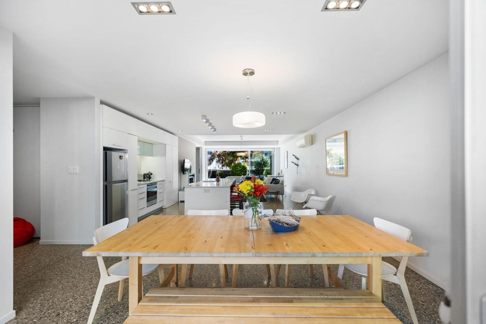 Sanctuary On Kent Apartment Куийнстаун Екстериор снимка