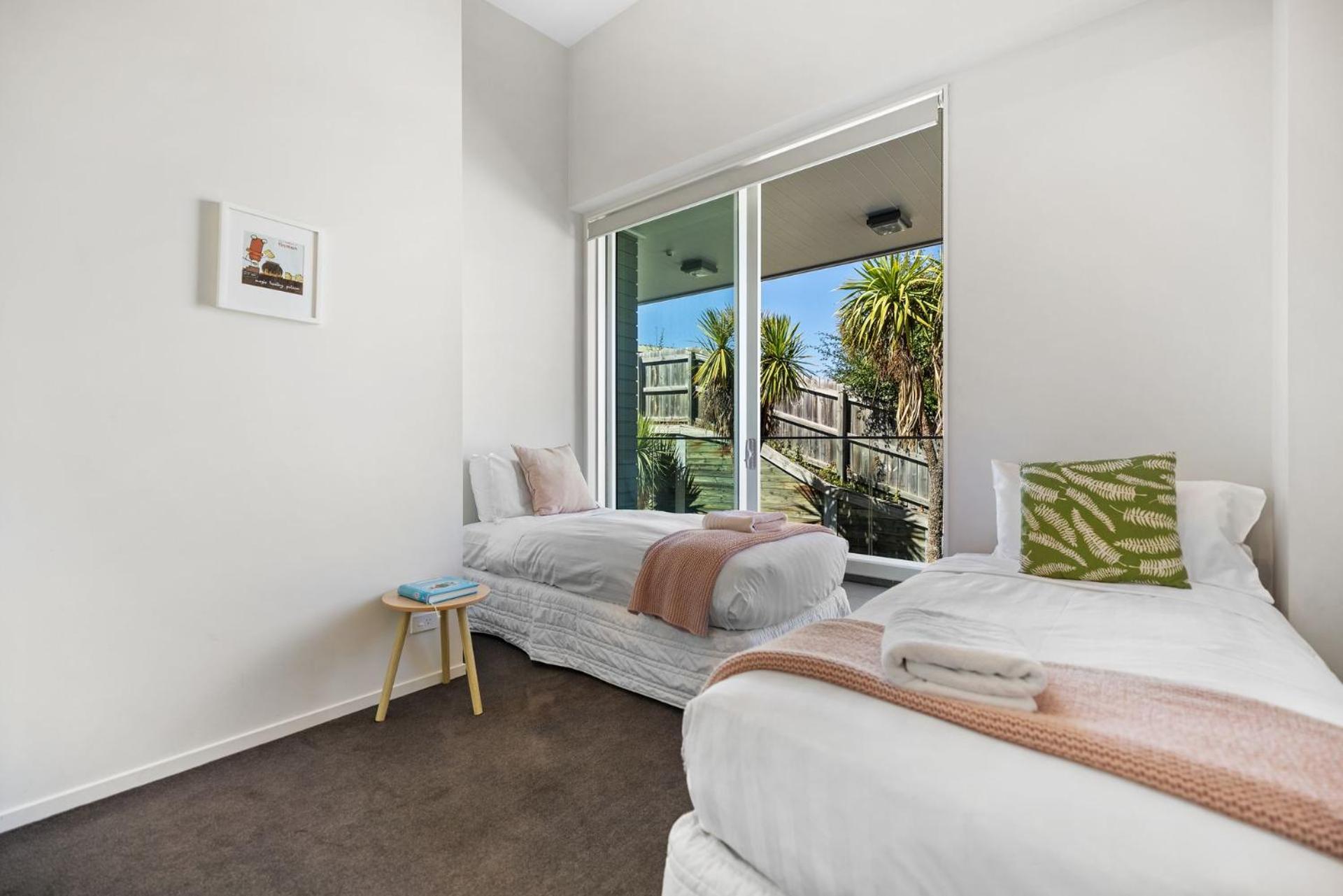 Sanctuary On Kent Apartment Куийнстаун Екстериор снимка